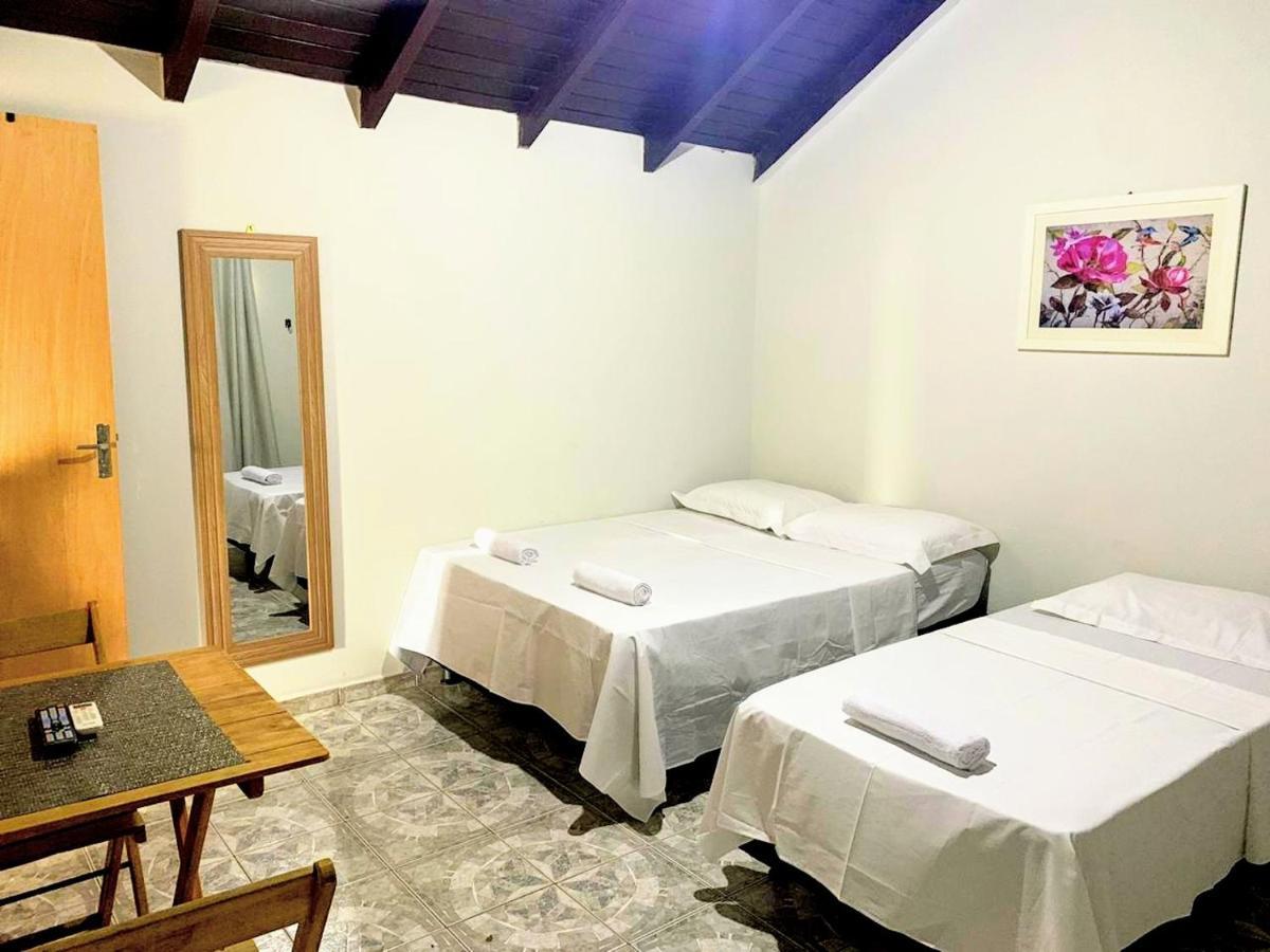Flor Do Pequi Bed & Breakfast ชาปาดา ดอส กิมาไรส์ ภายนอก รูปภาพ